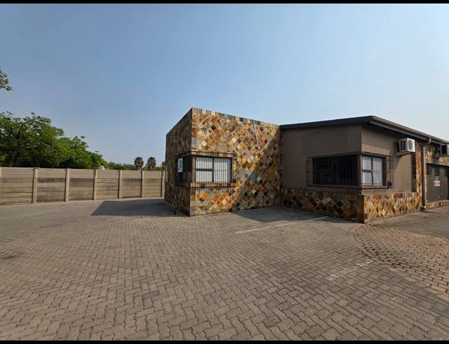 921.50M² BUSINESS TO LET IN SASOLBURG EXT 5